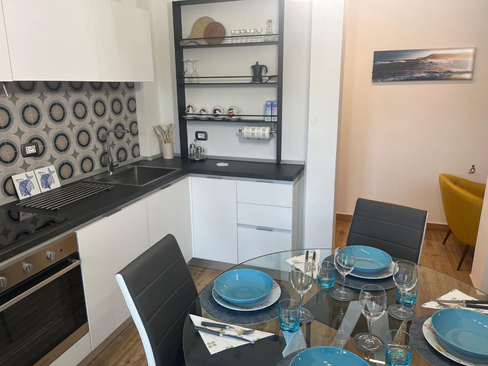 Lombardo'S Family - Free Private Parking 700M From The Station! Apartment Специя Екстериор снимка